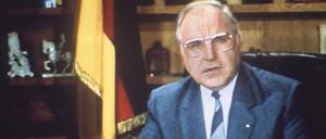 ARD, 31.12.1986. Kanzler Kohl wünscht dem Volk alles Gute für 1986. Foto: dpa