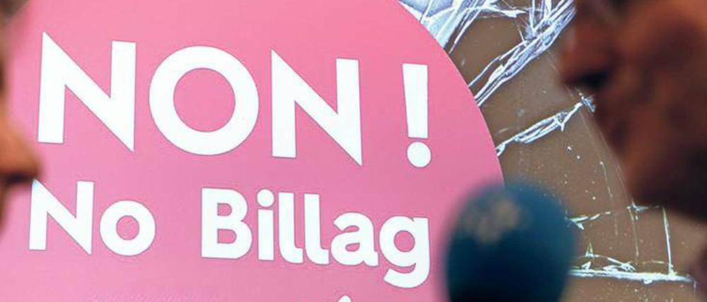 Streit unter Eidgenossen. Die Abstimmung über die „No Billag“-Initiative findet zwar erst am 4. März 2018 statt, aber die Gegner und die Fans der Gebührenfinanzierung für den öffentlichen Rundfunk in der Schweiz haben längst mobilgemacht.