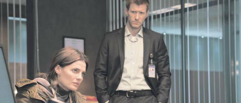 Ringen um Vertrauen. FBI-Agentin Emily Burne (Stana Katic) beteuert ihre Unschuld. Aber selbst ihr Ex-Mann (Patrick Heusinger) ist skeptisch.