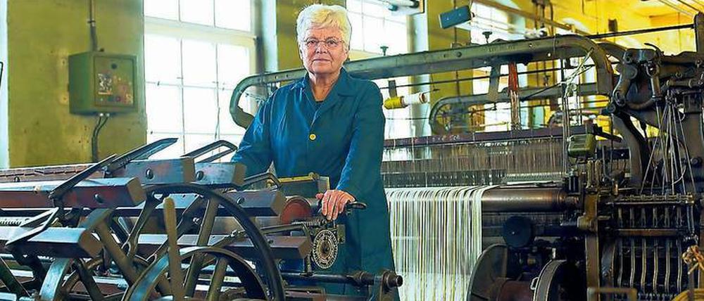 Meistern Beruf und Familie, weil sie es nicht anders kennen und können. Wie Birgit Spiegelberg im Textilwerk Crimmitschau. 