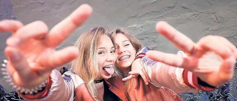 Millionärinnen? Die Zwillinge Lisa (links) &amp; Lena haben sagenhafte 15,7 Millionen Follower auf Instagram.