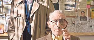 Undercover. Privatdetektiv Romulo (l.) soll wegen vermuteter Missbrauchsfälle im Altersheim ermitteln. Der 83-jährige Oscar geht als „Maulwurf“ ins Heim.