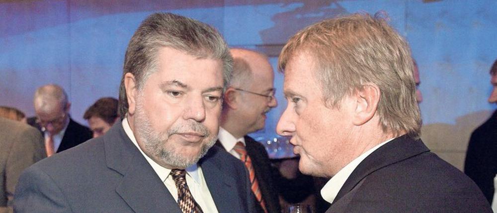 Mittendrin. Hans-Ulrich Jörges (rechts) schrieb nicht über Politiker, er sprach auch mit ihnen, so 2007 mit dem damaligen SPD-Vorsitzenden Kurt Beck. 