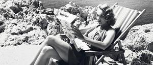 Von wegen diskret: Marlene Dietrich 1939 am Felsenstrand von Cap d’Antibes.
