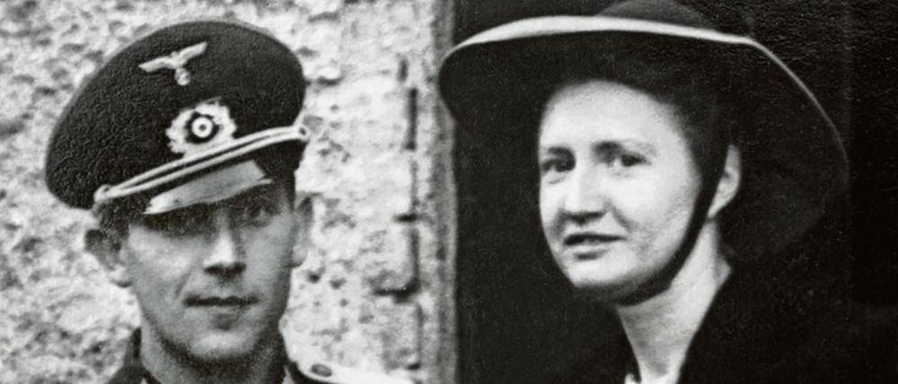 Das Ehepaar Boekel 1942, aufgenommen während eines Heimatbesuchs von Walter Boekel, der von der Front kam. 