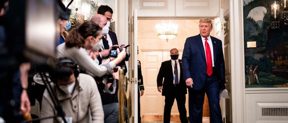 VorUS-Präsident Donald Trump im Weißen Haus. Vor die Kamera treten – das gefällt ihm.