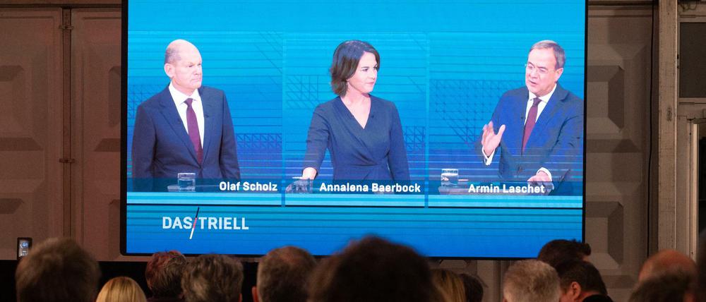 Kanzlerkandidat Olaf Scholz, Kanzlerkandidatin Annalena Baerbock (Bündnis90/Die Grünen) und Kanzlerkandidat Armin Laschet (CDU) beim Triell.