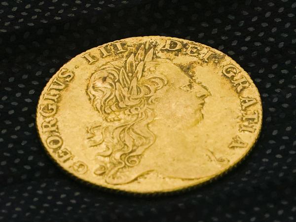 Bei den Ausgrabungen im Red Bank Battlefield Park wurde eine Goldguinee von König Georg, dem III.gefunden. (Archivbild vom 02.08.2022)