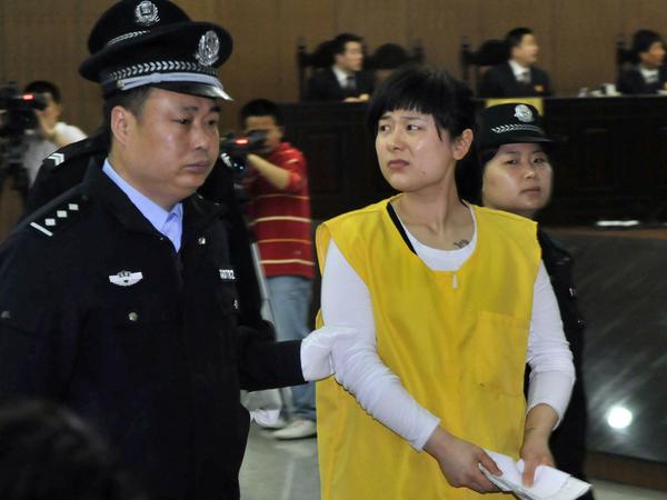 Die ehemalige Multi-Millionärin Wu Ying ist 2009 wegen Finanzbetrug zum Tode verurteilt worden, später wurde die Strafe in lebenslang umgewandelt. 