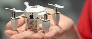 Eine Drohne mit dem Namen "Nano" der Firma "Zano" in Las Vegas, USA. Würde sie auch Drogen ausliefern?