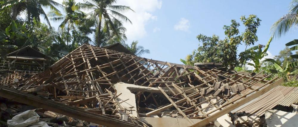Schwere Schäden im Norden der Insel Lombok