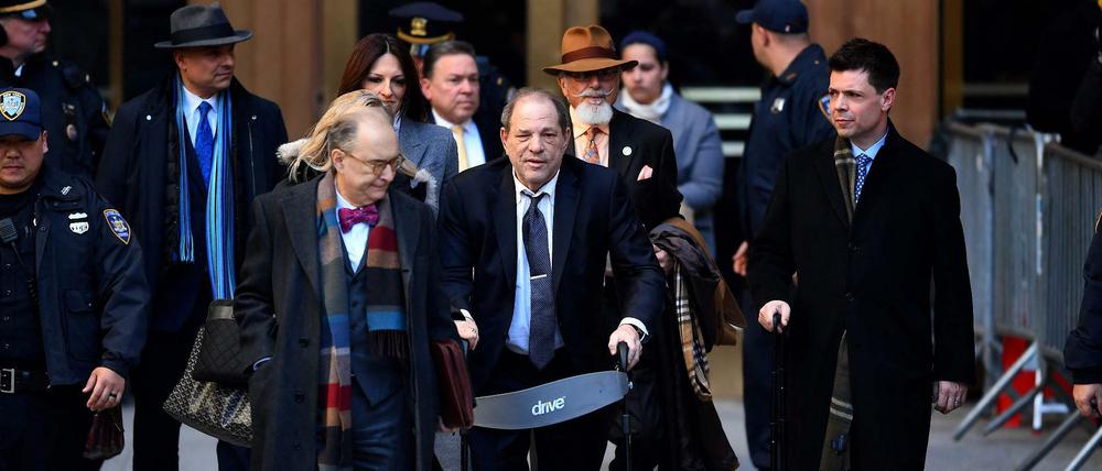 Harvey Weinstein im Februar vor dem Gerichtssaal in Manhattan.