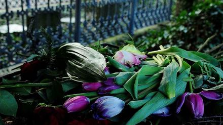 Auf dem Georgen-Parochial-Friedhof im Prenzlauer Berg wird am Sonntag der erste Lesbenfriedhof eröffnet.