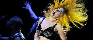 Lady Gaga soll bewusst die Charts manipuliert haben, damit ist sie nicht die Erste.