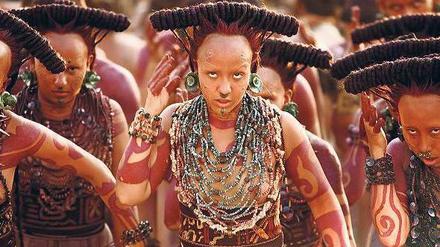 Im Angesicht dämonischer Ängste. Die Maya-Hochkultur hat wegen ihres bis heute nicht eindeutig geklärten Untergangs unheimliche Fantasien angeregt. Ein Beispiel ist der obsessive bildgewaltige Film „Apocalypto“ von Mel Gibson aus dem Jahr 2006. 