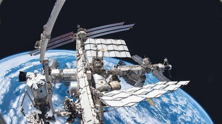 Zwangsgemeinschaft im All. Bisher klappte die Zusammenarbeit der Kosmonauten auf der ISS sehr gut. 