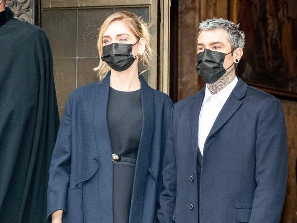 Italiens Premier rief Ferragni und Fedez an, um sie zu bitten, auf Instagram die Bevölkerung zum Tragen von Atemschutzmasken aufzufordern.