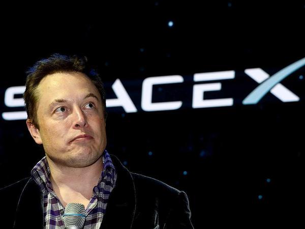 Die Firma SpaceX des US-Unternehmers Elon Musk will einen Meilenstein in der Raumfahrt schaffen. 