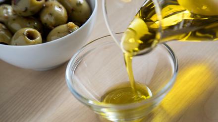 Im "Öko-Test" schneiden fast alle Olivenöle "mangelhaft" oder "ungenügend" ab.