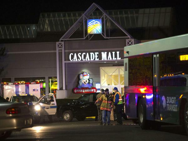 In dieser Mall in Burlington im Bundesstaat Washington hat der Mann fünf Menschen erschossen.