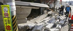 Erdbeben in Japan: Schäden an einer eingestürzten Mauer in Kunimi