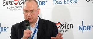 ARD-Unterhaltungskoordinator Thomas Schreiber will die Verantwortung für letzte Plätze beim ESC auf mindestens 10025 Paar Schultern verteilen.