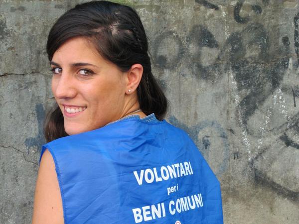 Die Gründerin der Aktion "Retake Roma", Virginia Vitalone. Die Aktion bringt Freiwillige zusammen um die Stadt in Eigenregie zu säubern.