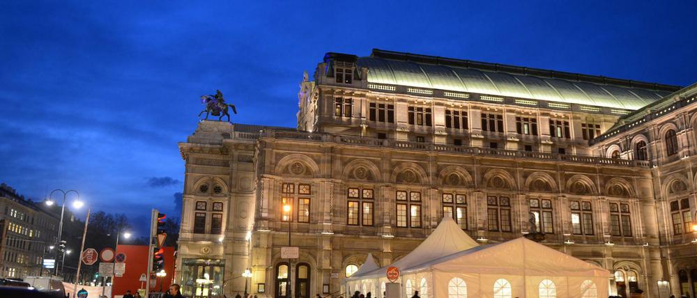 Die renommierte Ballettakademie an der Wiener Staatsoper sieht sich schweren Vorwürfen der Misshandlung von Schülern ausgesetzt.