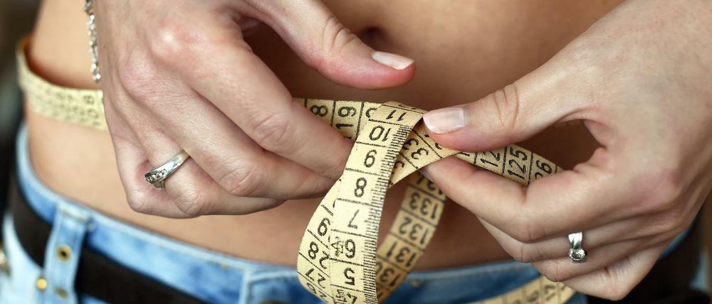 Betroffene fühlen sich trotz Untergewichts noch zu dick. 