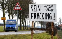 Protest gegen Fracking in Niedersachsen (Archivbild von 2015) Foto: dpa/Holger Hollemann