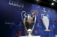 Die Trophäe der UEFA Champions League
