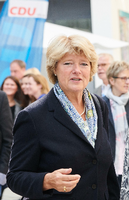 Kulturstaatsministerin Monika Grütters, 57, bei einem Parteitag der CDU. Foto: Paul Zinken