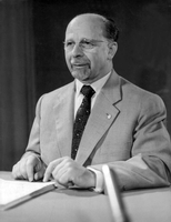 Der Erste Sekretär der SED und Vorsitzende des Staatsrates der DDR, Walter Ulbricht, verkündete den „planmäßigen Aufbau des Sozialismus“. Foto: dpa