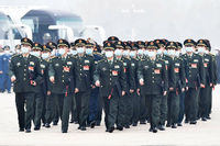 Unter den rund 3000 Abgeordneten beim Volkskongress sind auch zahlreiche Militärs. Foto: imago images/Xinhua
