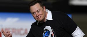 Elon Musk in der Montagehalle im Kennedy Space Center in den USA.