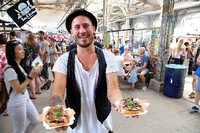 Jeden Sonntag findet der Streetfood-.Markt auf dem RAW-Gelände statt. Foto: Kai-Uwe Heinrich