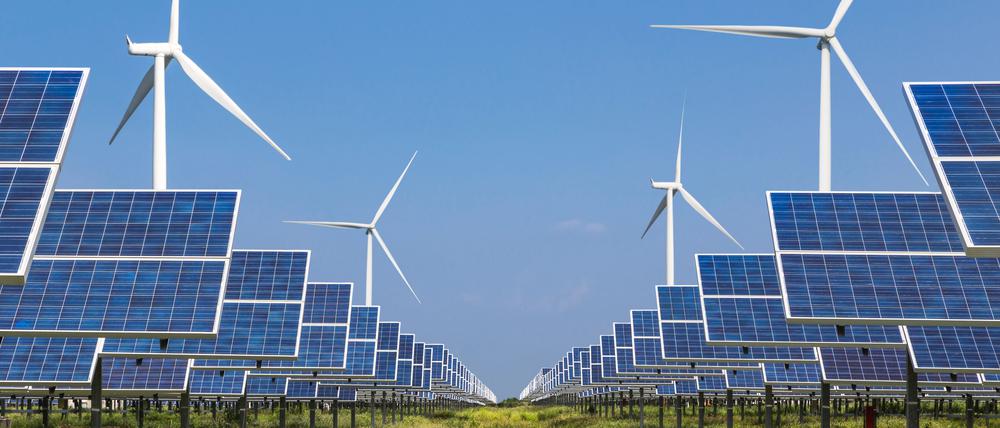 Aus Solarenergie und Windkraft wird die EU in diesem Jahr mehr Energie beziehen als aus Russland, prognostiziert EU-Kommissionspräsidentin Ursula von der Leyen.