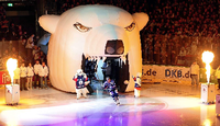 Wohin steuern die Eisbären Berlin in der Saison 2015/16? Los geht es mit einem Heimspiel am Freitagabend in der Arena am Ostbahnhof gegen die Nürnberg Ice Tigers.