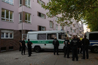 Razzia wegen Falschgeldes in Kreuzberg vor einigen Tagen. Verdächtigt ist der Sohn einer arabischen Großfamilie. Zinken/dpa