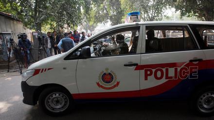 Ein indisches Polizeiauto.