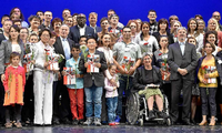 Deutsche Vielfalt: Einbürgerungsfeier in Brandenburg 2014 Foto: Patrick Pleul/dpa
