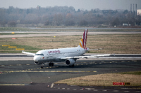 Germanwings Flugzeug aud Landebahn