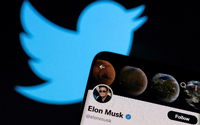 Elon Musk kauft Twitter - müssen die öffentlich-rechtlichen Sender darauf reagieren? Foto: REUTERS