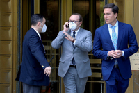 US-Schauspieler Kevin Spacey verlässt nach einer Anhörung ein Gericht in New York City. Foto: REUTERS/Jefferson Siegel