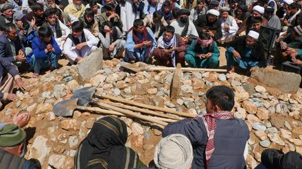 Bei einem Angriff auf eine Moschee der schiitischen Minderheit in Afghanistan wurden sechs Menschen getötet.