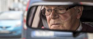 Laut Plänen der EU sollen ältere Autofahrer in Zukunft bei einer Verlängerung ihres Führerscheins bestätigen, dass sie fit genug zum Fahren sind. 