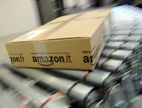 Wegen der vielen Bestellungen priorisiert Amazon im Moment Waren des täglichen Bedarfs bei der Auslieferung.  Foto: Jan-Phillipp Strobel/DPA