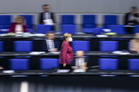 Angela Merkel im Bundestag in Berlin. Foto: imago images/photothek
