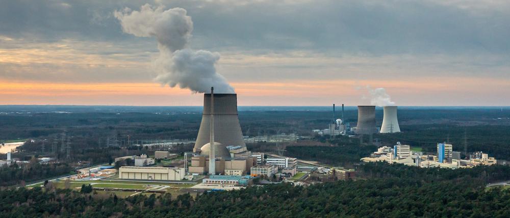 Das Atomkraftwerk Emsland nahm vor 62 Jahren als erstes AKW in Deutschland seinen kommerziellen Betrieb auf.