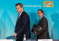 Bayerns Ministerpräsident und CSU-Chef Markus Söder hält bisher zu seinem umstrittenen Bundesverkehrsminister Andreas Scheuer. Foto: picture alliance/dpa